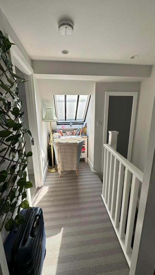 Heart Of Soho Two Bedroom Apartament Londra